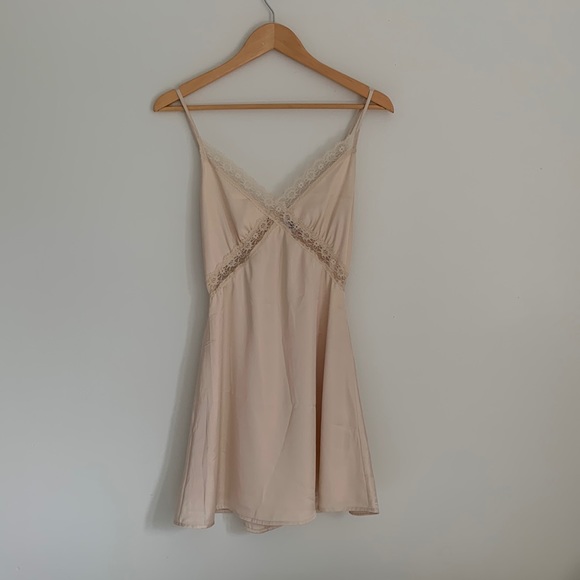 Princess Polly US Satin Dress in champagne - AZARLIAH MINI DRESS CHAMPAGNE - Picture 1 of 7